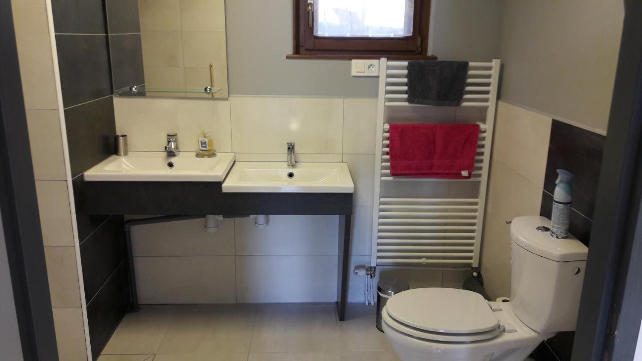 La Maison Jaune Cleurie Extérieur photo